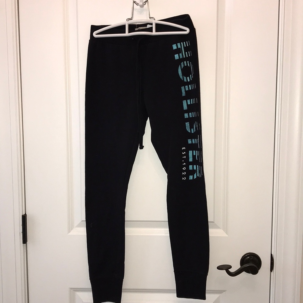 Black hollister sweatpants